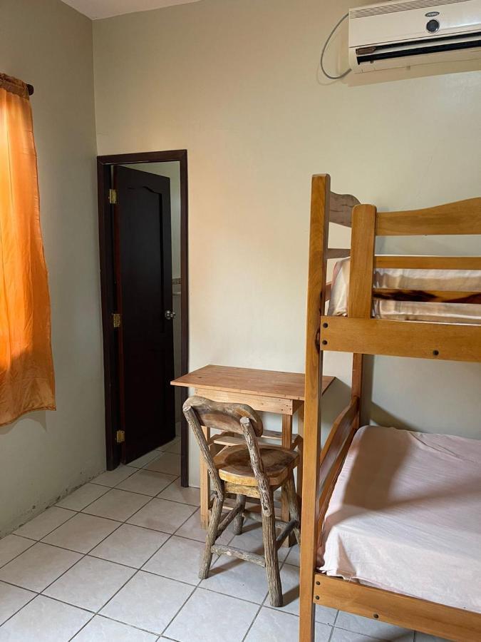 Chaqana Hostel Salinas  Eksteriør billede
